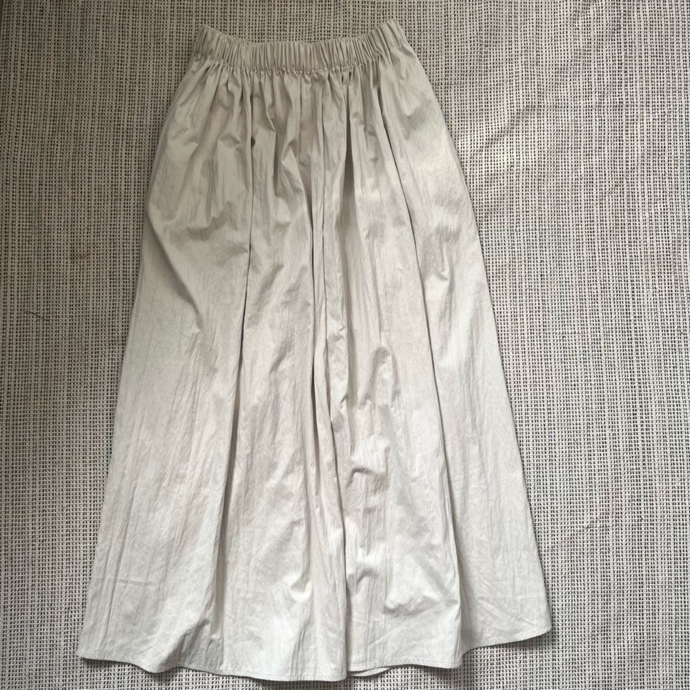 TAHARI Maxi Long Skirt in Beige Size XS